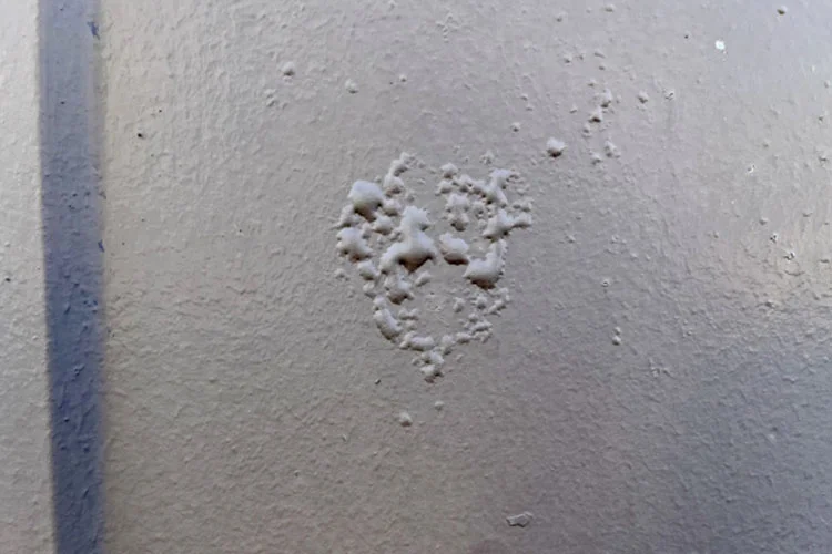 塗料に膨らみがある